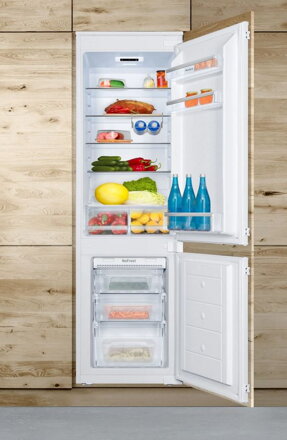 AMICA BK3205.8i(E)STUDIO vstavaná kombinová chladnička