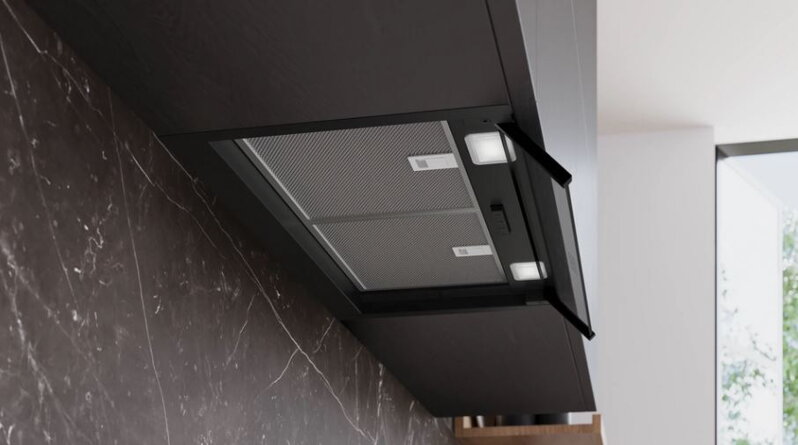 SIEMENS LJ65BCC60 abudovateľný odsávač pár 60 cm čisté sklo, čierna, matná